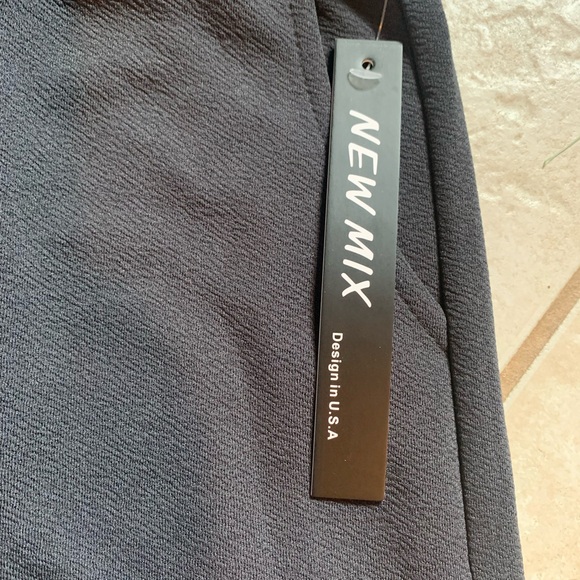 NWT New Mix Charcoal gray pull on dress pants. Size S/M. - Picture 4 of 9